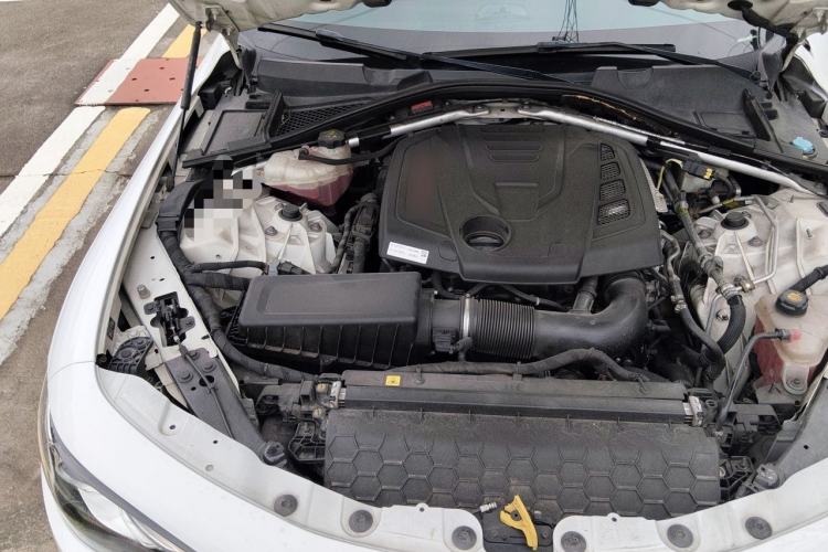 Used Alfa Romeo Giulia 2017 2.0T 280HP Luxury Edition Engine Bay Right