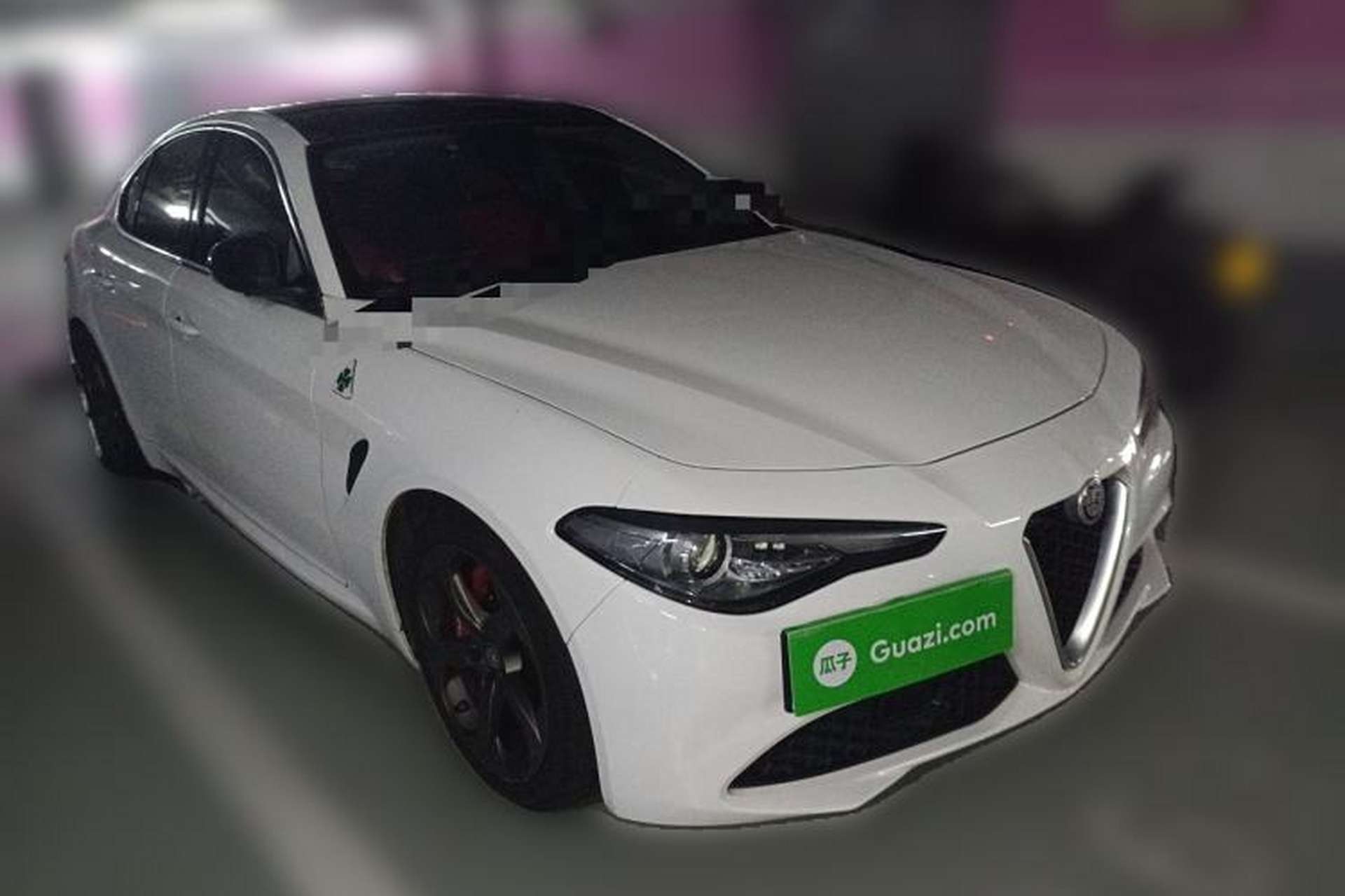 Used Alfa Romeo Giulia 2017 2.0T 280HP Luxury Edition Exterior 2