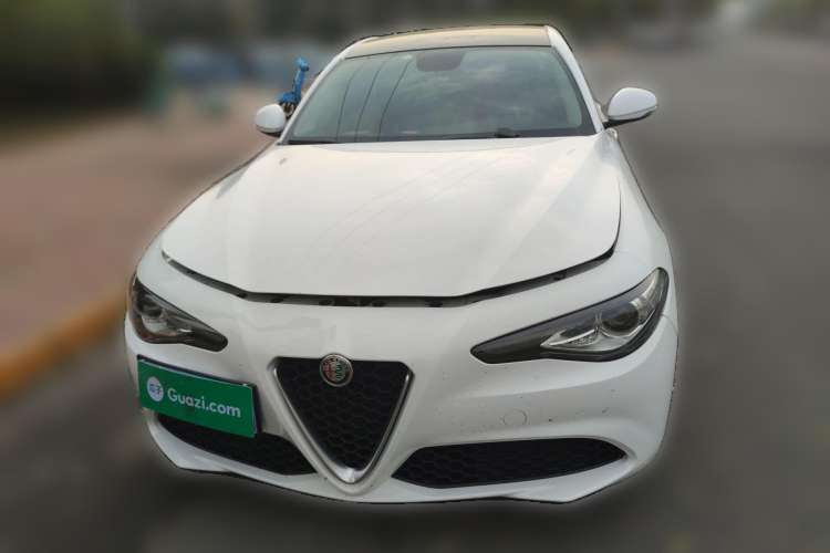 Used Alfa Romeo Giulia 2017 2.0T 280HP Luxury Edition Front