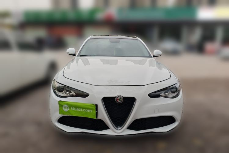 Used Alfa Romeo Giulia 2017 2.0T 280HP Luxury Edition Front
