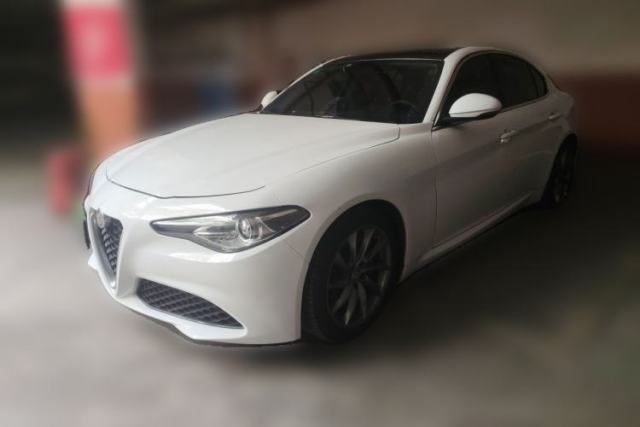Used Alfa Romeo Giulia 2017 2.0T 200HP Luxury Edition