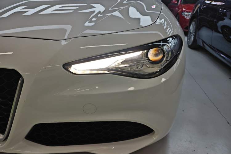 Used Alfa Romeo Giulia 2017 2.0T 280HP Luxury Edition Left Front Headlight