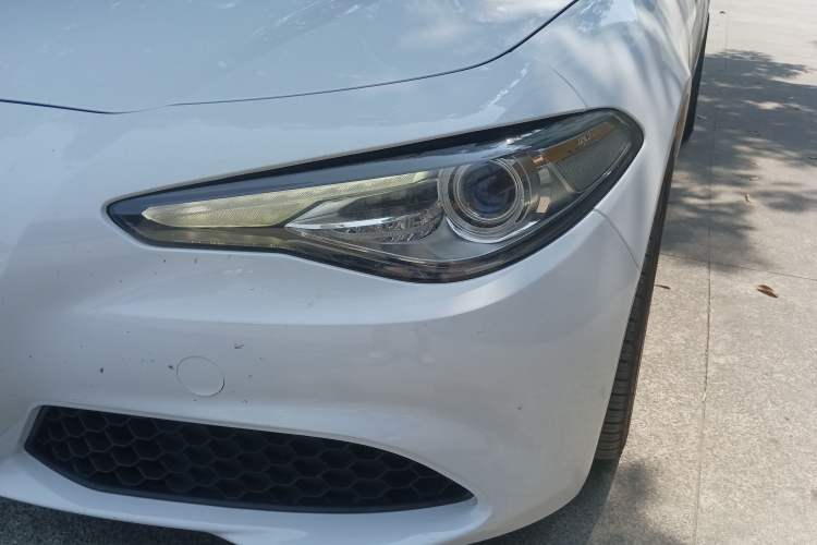 Used Alfa Romeo Giulia 2017 2.0T 280HP Luxury Edition Left Front Headlight