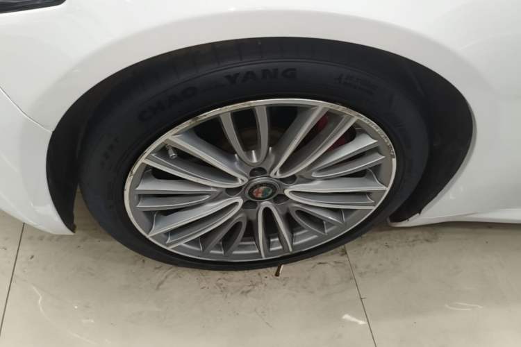 Used Alfa Romeo Giulia 2017 2.0T 280HP Luxury Edition Left Front Wheel Hub