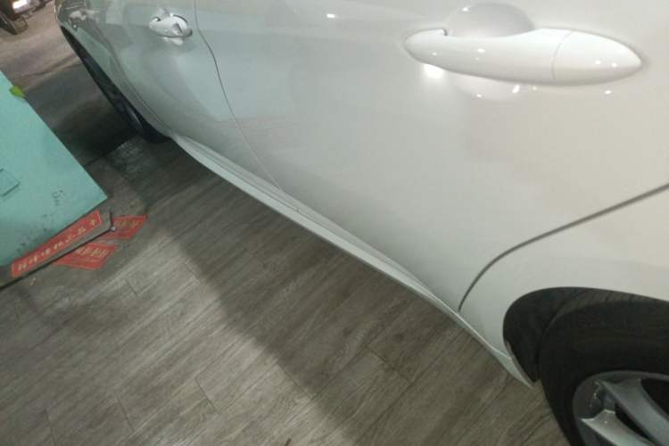 Used Alfa Romeo Giulia 2017 2.0T 200HP Luxury Edition Left Side Sill