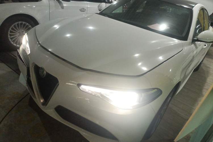 Used Alfa Romeo Giulia 2017 2.0T 200HP Luxury Edition Guazi used car, China used car export, Used car for sale, Used  cars, Cheapest cars for sale