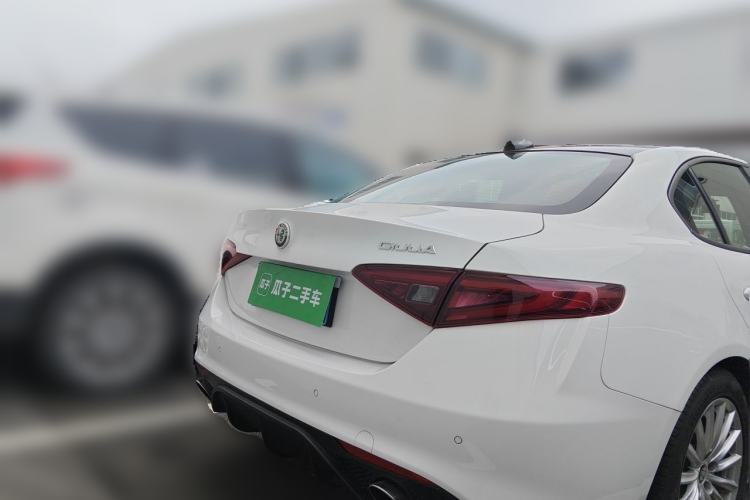 Used Alfa Romeo Giulia 2017 2.0T 200HP Elite Edition Rear