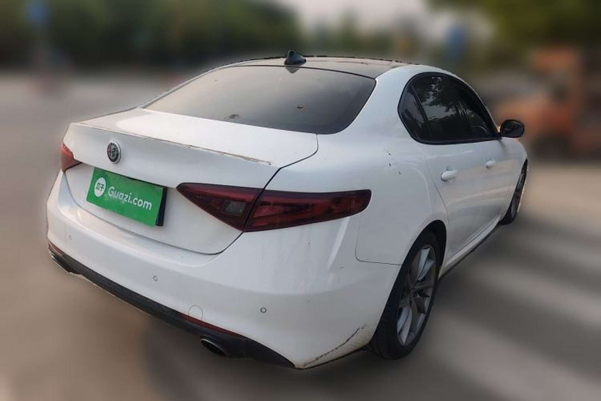 Used Alfa Romeo Giulia 2017 2.0T 280HP Luxury Edition Rear Right 45 Deg
