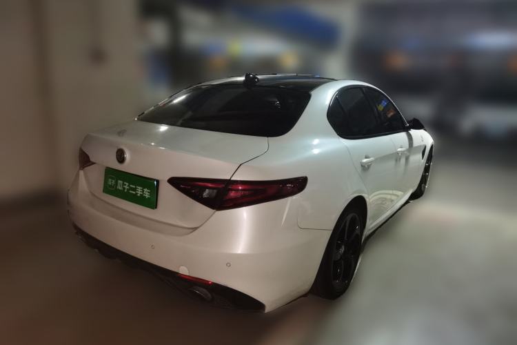 Used Alfa Romeo Giulia 2017 2.0T 280HP Milano Limited Edition Rear Right 45 Deg