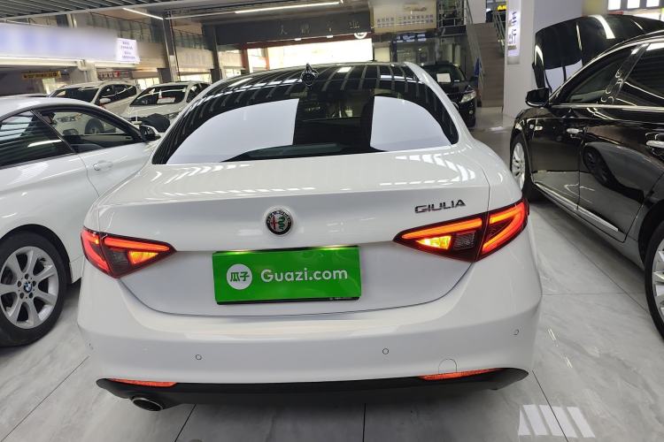 Used Alfa Romeo Giulia 2017 2.0T 200HP Luxury Edition Rear
