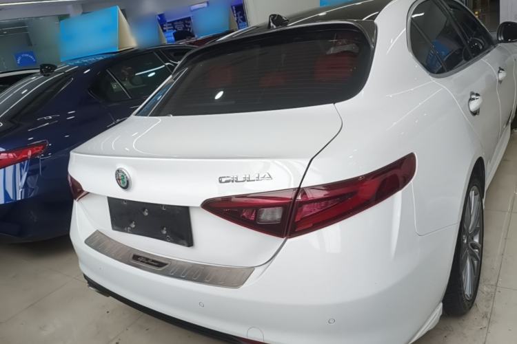 Used Alfa Romeo Giulia 2017 2.0T 280HP Luxury Edition Rear