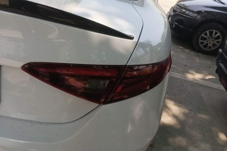 Used Alfa Romeo Giulia 2017 2.0T 280HP Luxury Edition Right Rear Taillight