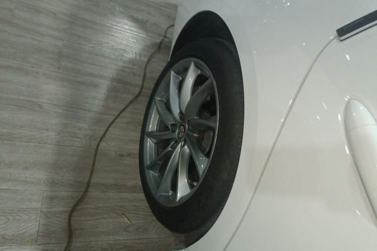 Used Alfa Romeo Giulia 2017 2.0T 200HP Luxury Edition Right Rear Wheel Hub