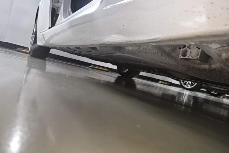 Used Alfa Romeo Giulia 2017 2.0T 200HP Luxury Edition Right Side Sill