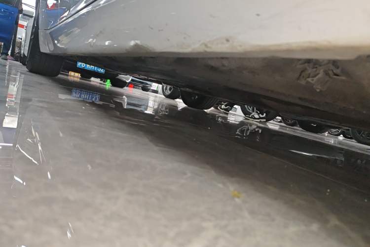 Used Alfa Romeo Giulia 2017 2.0T 280HP Luxury Edition Right Side Sill