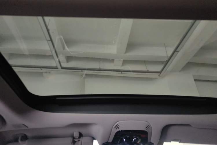Used Alfa Romeo Giulia 2019 2.0T 280HP Luxury Edition Headliner