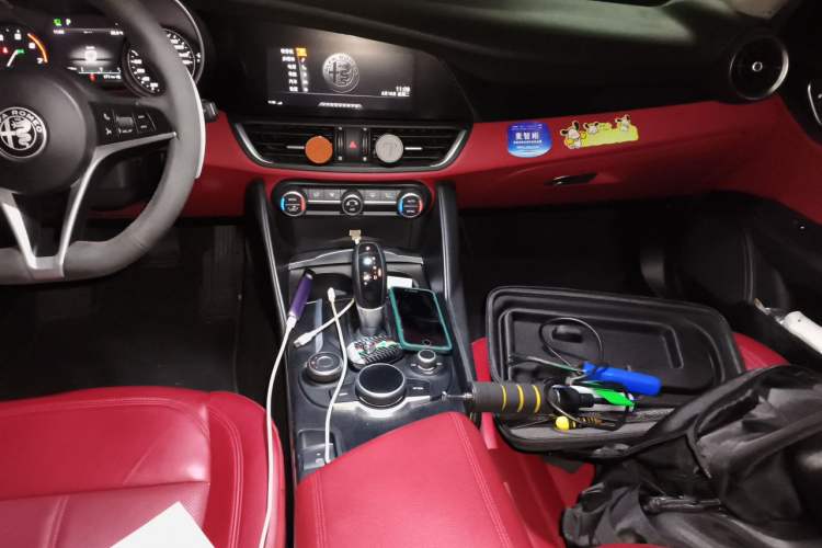 Used Alfa Romeo Giulia 2019 2.0T 280HP Black Package Limited Edition Audio And AC Panel