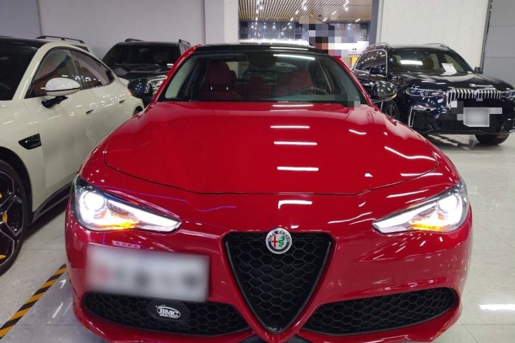 Used Alfa Romeo Giulia 2019 2.0T 280HP Luxury Edition Front