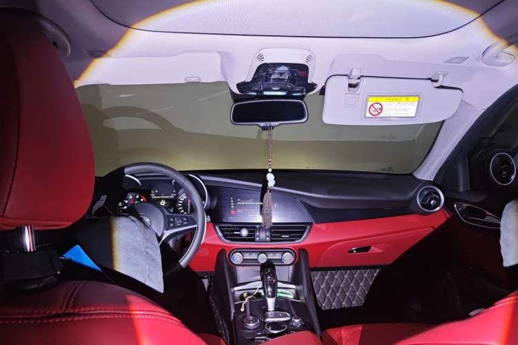 Used Alfa Romeo Giulia 2019 2.0T 280HP Black Package Limited Edition Headliner