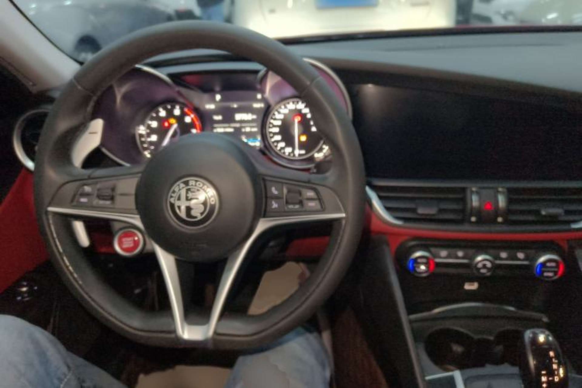Used Alfa Romeo Giulia 2019 2.0T 280HP Luxury Edition Interior 2
