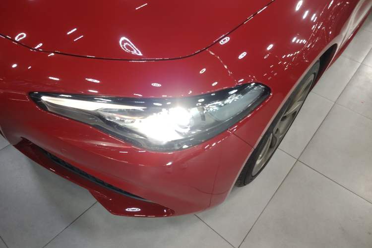 Used Alfa Romeo Giulia 2019 2.0T 280HP Luxury Edition Left Front Headlight