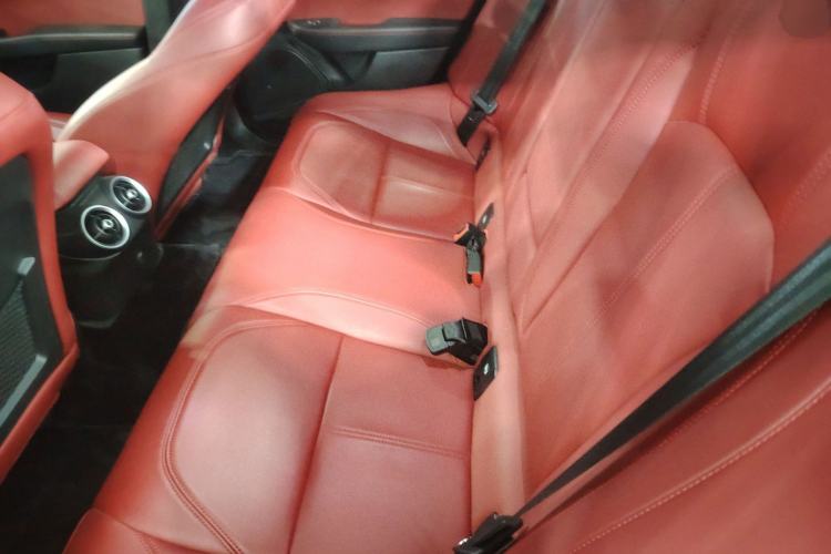 Used Alfa Romeo Giulia 2019 2.0T 280HP Luxury Edition Left Rear Seat