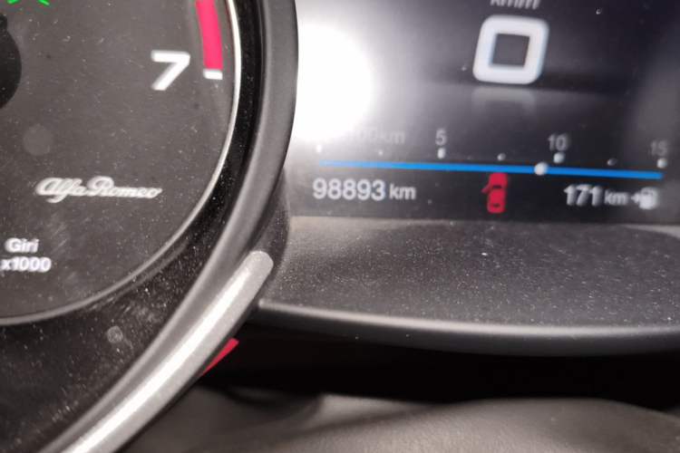 Used Alfa Romeo Giulia 2019 2.0T 280HP Black Package Limited Edition Odometer Close Up