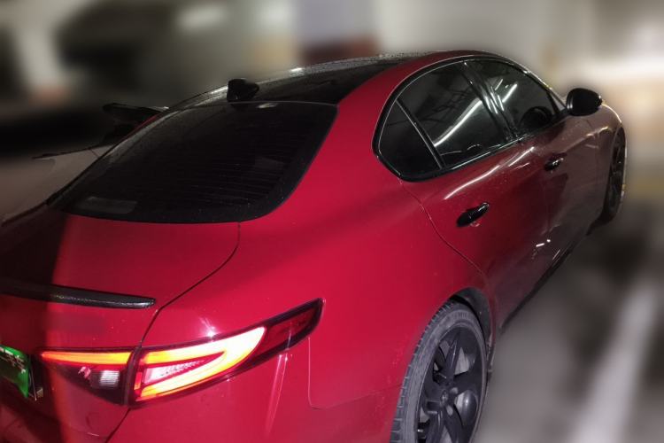 Used Alfa Romeo Giulia 2019 2.0T 280HP Black Package Limited Edition Rear Right 45 Deg