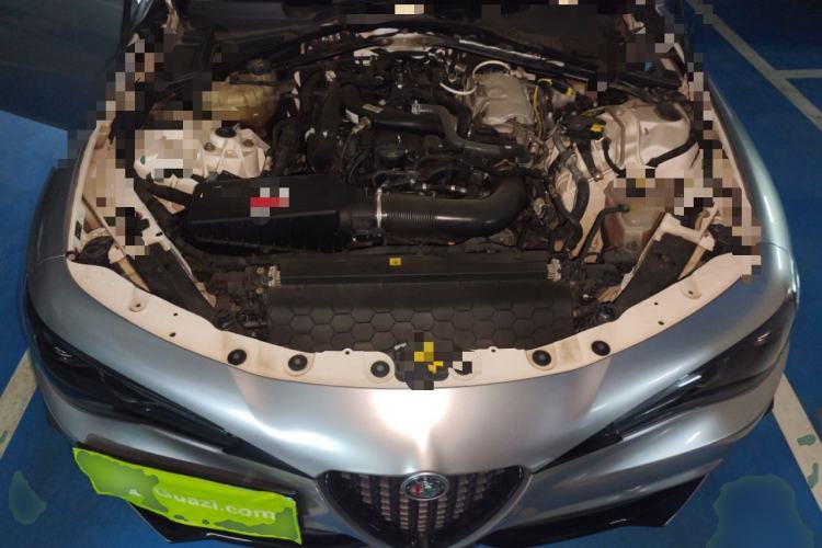 Used Alfa Romeo Giulia 2019 2.0T 280HP Black Package Limited Edition Engine Bay