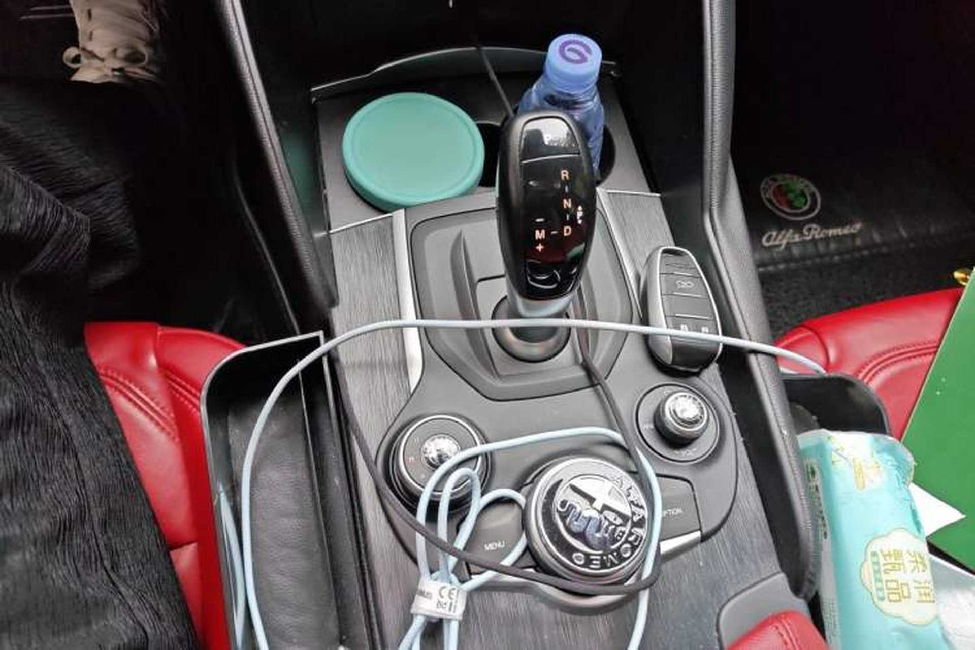 Used Alfa Romeo Giulia 2019 2.0T 280HP Black Package Limited Edition Gear Lever