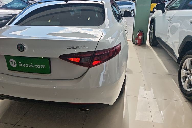 Used Alfa Romeo Giulia 2019 2.0T 280HP Luxury Edition Right Rear Taillight