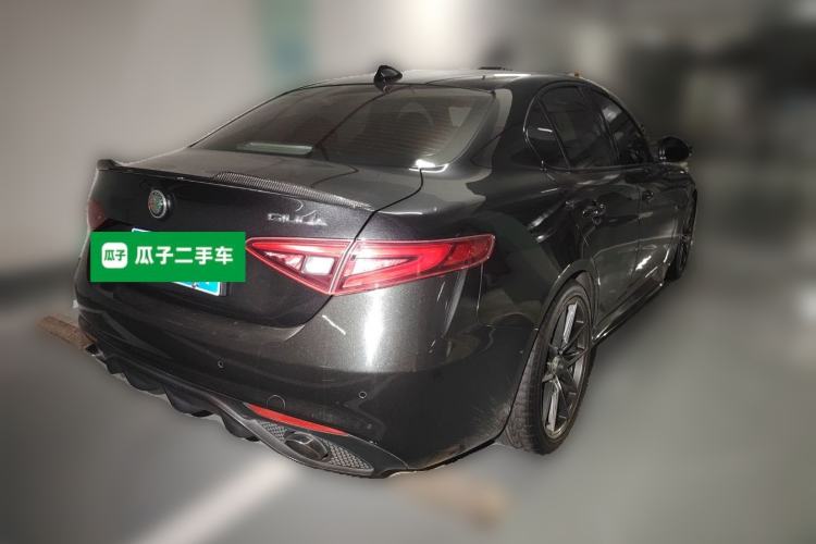 Used Alfa Romeo Giulia 2020 2.0T 280HP Track Edition Limited Release Rear Right 45 Deg