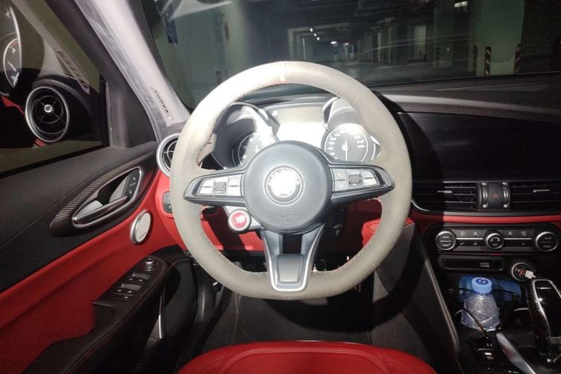 Used Alfa Romeo Giulia 2020 2.0T 280HP Track Edition Limited Release Steering Wheel