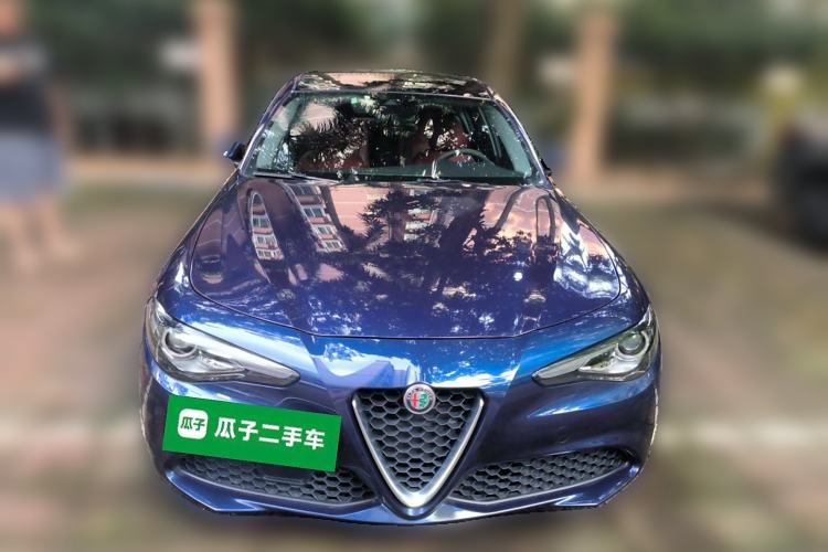 Used Alfa Romeo Giulia 2020 2.0T 280HP Luxury Edition Exterior 1