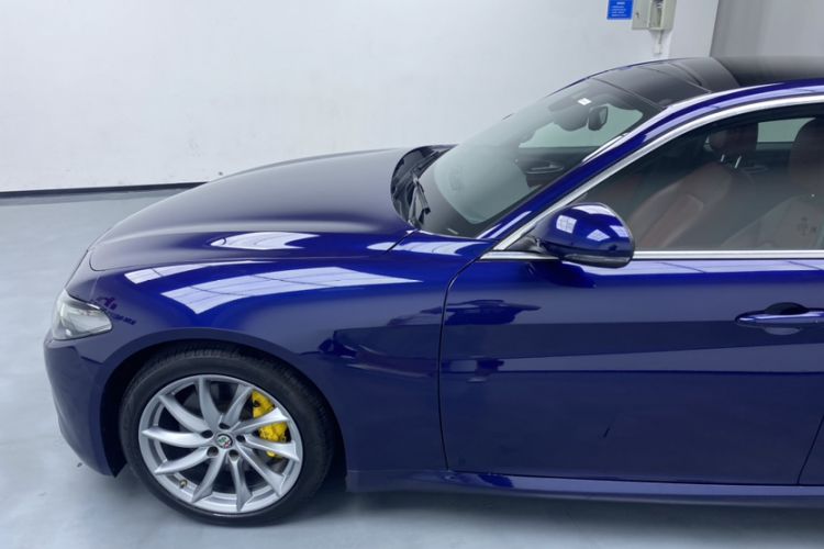 Used Alfa Romeo Giulia 2020 2.0T 280HP Luxury Edition Exterior 7
