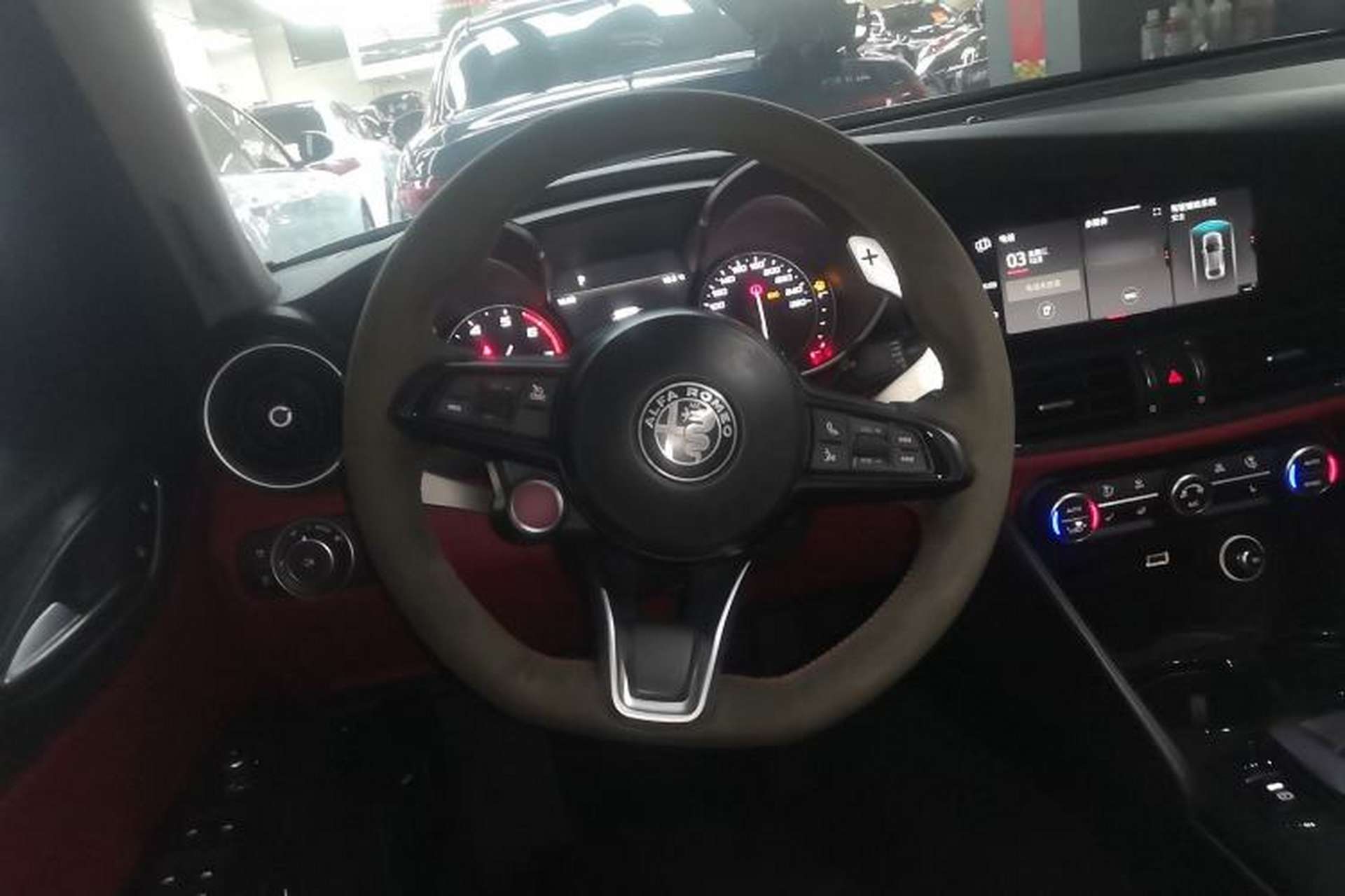 Used Alfa Romeo Giulia 2020 2.0T 280HP Luxury Edition Steering Wheel