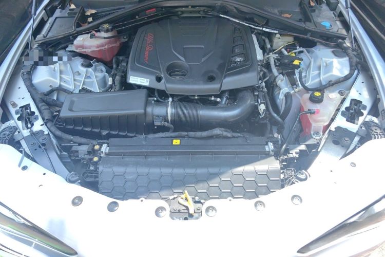 Used Alfa Romeo Giulia 2020 2.0T 280HP VIRTU Limited Edition Engine Bay