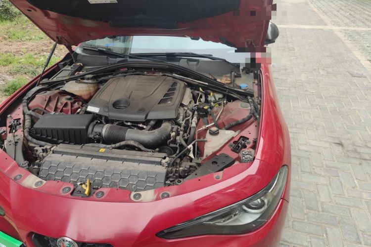 Used Alfa Romeo Giulia 2020 2.0T 280HP Luxury Edition Engine Bay Left