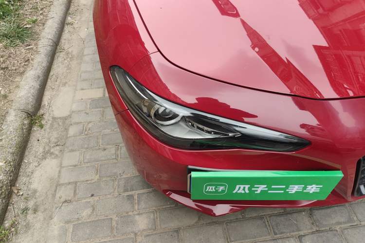 Used Alfa Romeo Giulia 2020 2.0T 280HP Luxury Edition Right Front Headlight