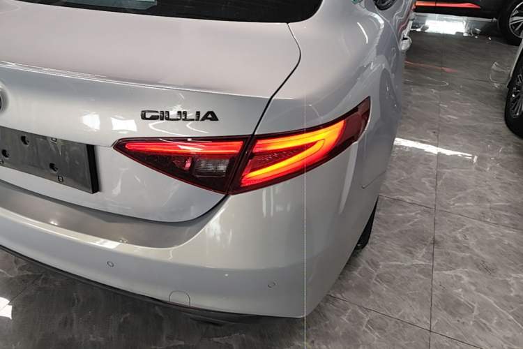 Used Alfa Romeo Giulia 2020 2.0T 280HP Luxury Edition Right Rear Taillight