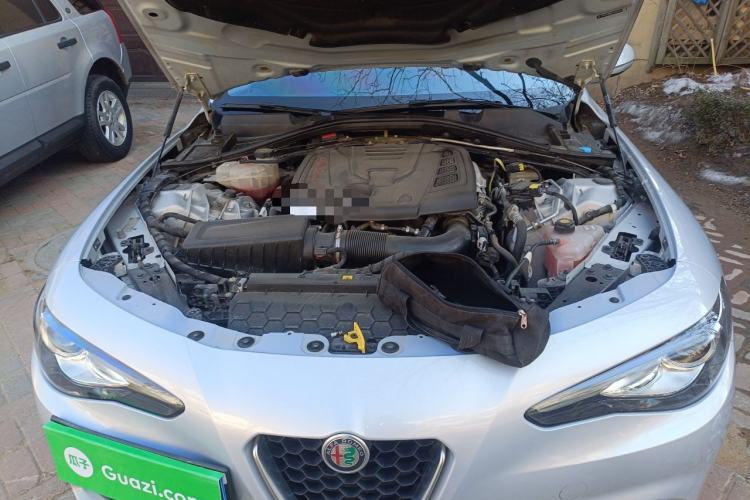 Used Alfa Romeo Giulia 2020 2.0T 280HP VIRTU Limited Edition Engine Bay