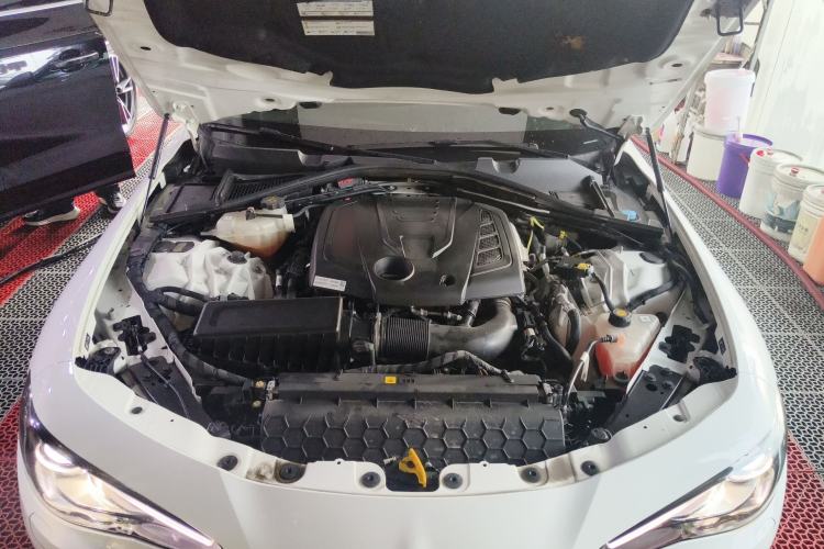 Used Alfa Romeo Giulia 2020 2.0T 280HP Luxury Edition Engine Bay