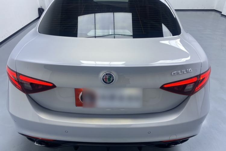 Used Alfa Romeo Giulia 2020 2.0T 280HP VIRTU Limited Edition Exterior 1