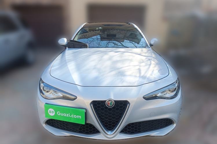 Used Alfa Romeo Giulia 2020 2.0T 280HP VIRTU Limited Edition Front