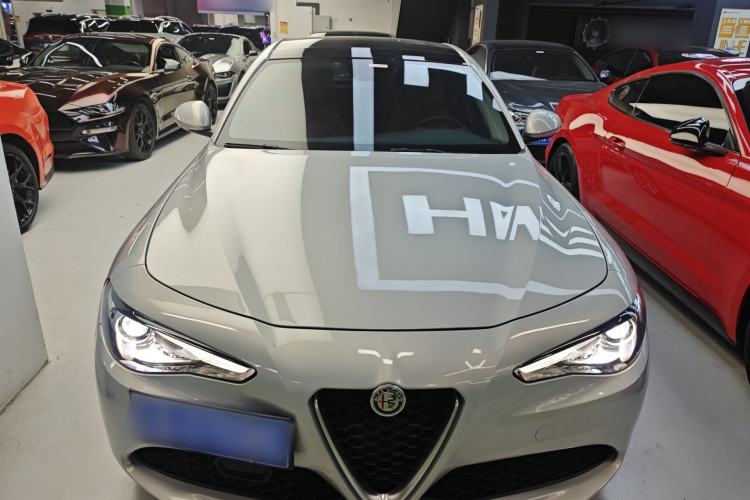 Used Alfa Romeo Giulia 2020 2.0T 280HP VIRTU Limited Edition Front