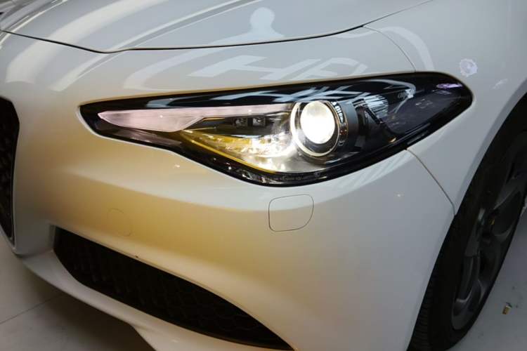 Used Alfa Romeo Giulia 2020 2.0T 280HP Midnight Phantom Limited Edition Left Front Headlight