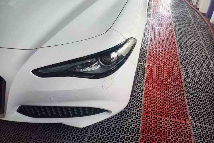 Used Alfa Romeo Giulia 2020 2.0T 280HP Luxury Edition Left Front Headlight