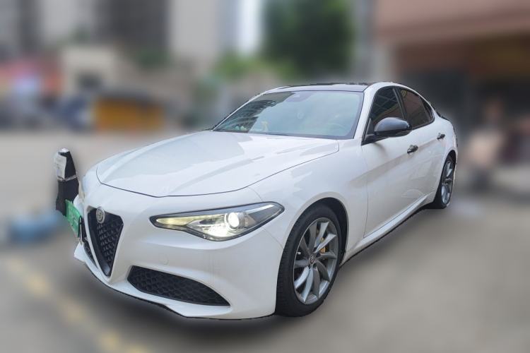 Used Alfa Romeo Giulia 2020 2.0T 280HP Luxury Edition Guazi used car, China used car export, Used car for sale, Used  cars, Cheapest cars for sale