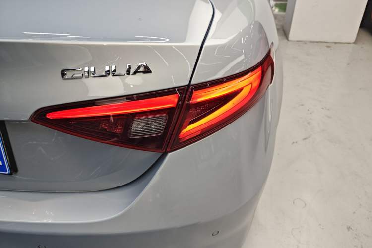 Used Alfa Romeo Giulia 2020 2.0T 280HP VIRTU Limited Edition Right Rear Taillight