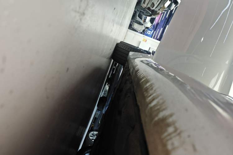 Used Alfa Romeo Giulia 2020 2.0T 280HP VIRTU Limited Edition Right Side Sill